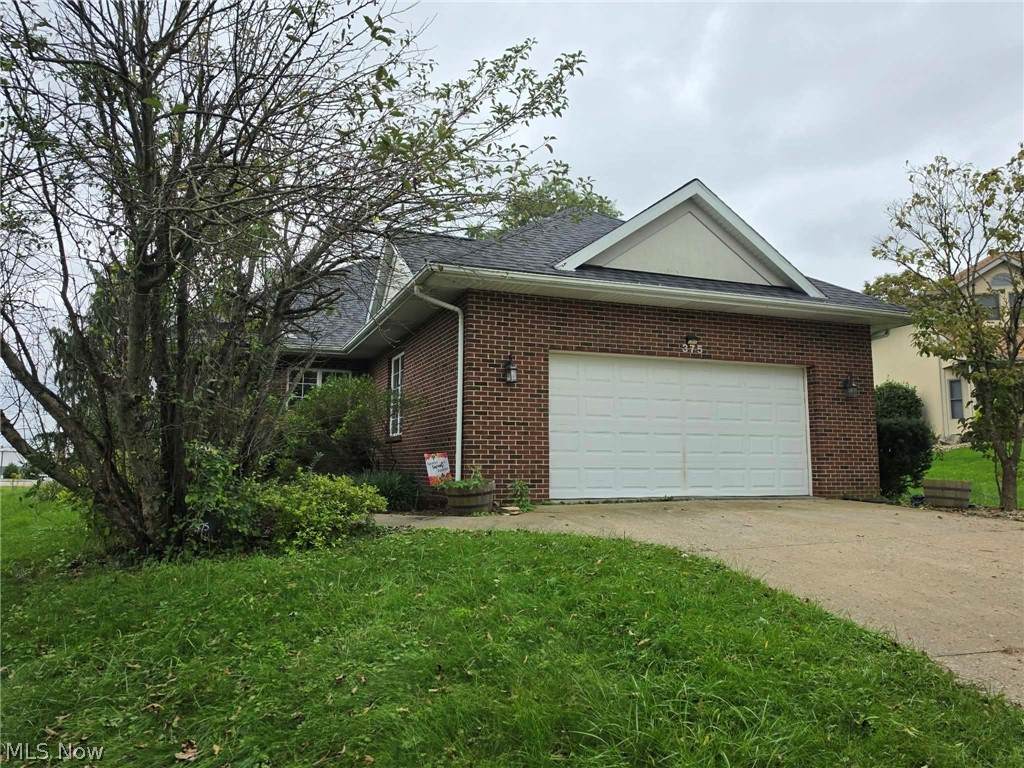 375 Walters Way - Photo 1
