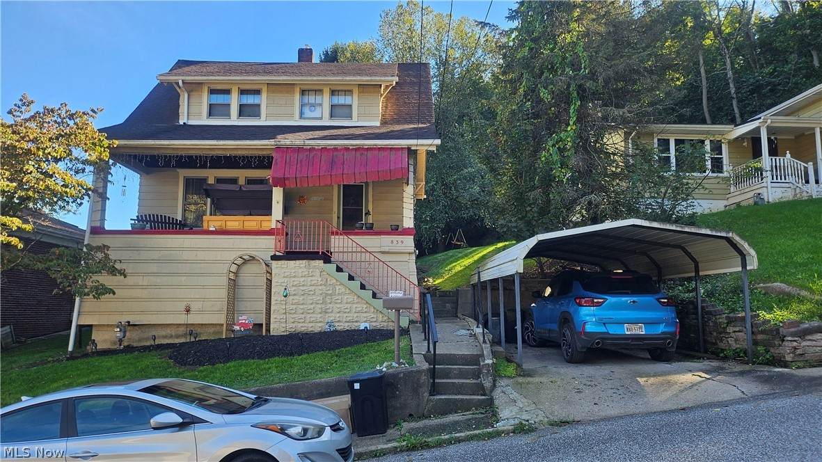 839 Vine Street - Photo 1