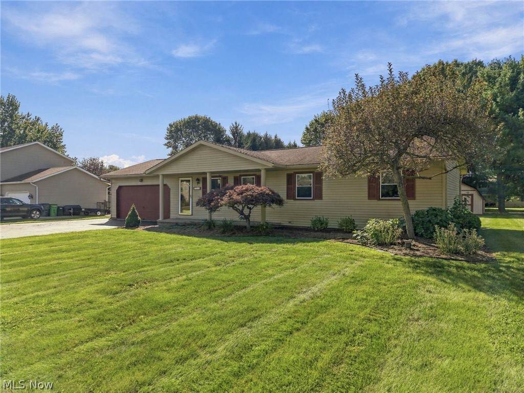 1144 Royce Street - Photo 1