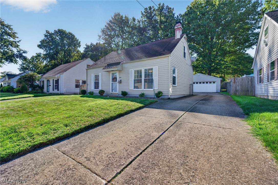 268 Jennings Avenue - Photo 1
