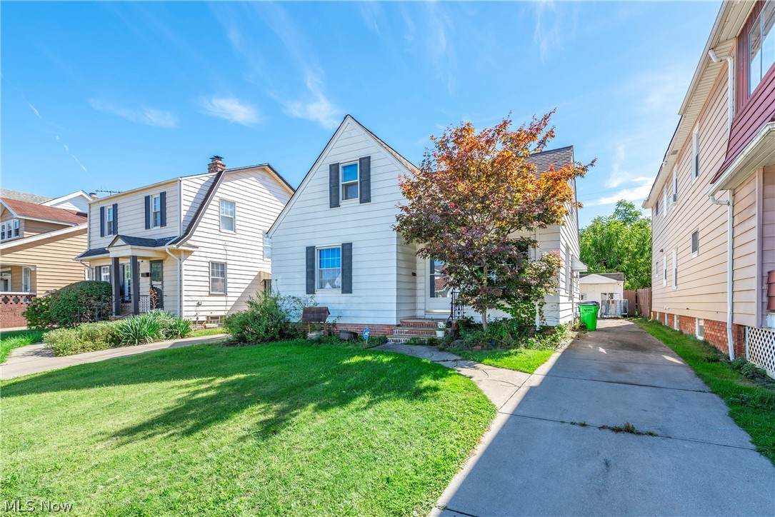 11108 Wadsworth Avenue - Photo 1