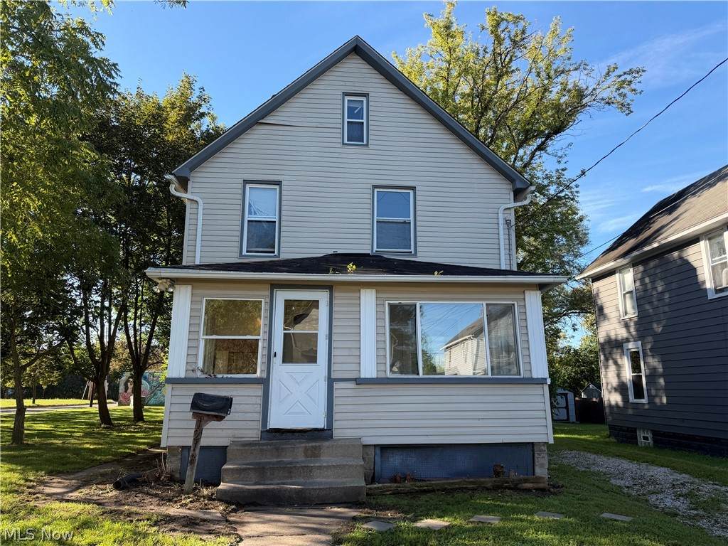 1218 Mcintosh Avenue - Photo 1