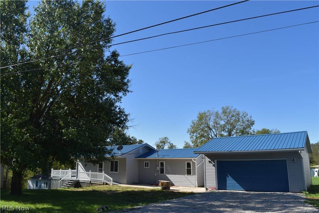 46948 Columbia Hill Road - Photo 1