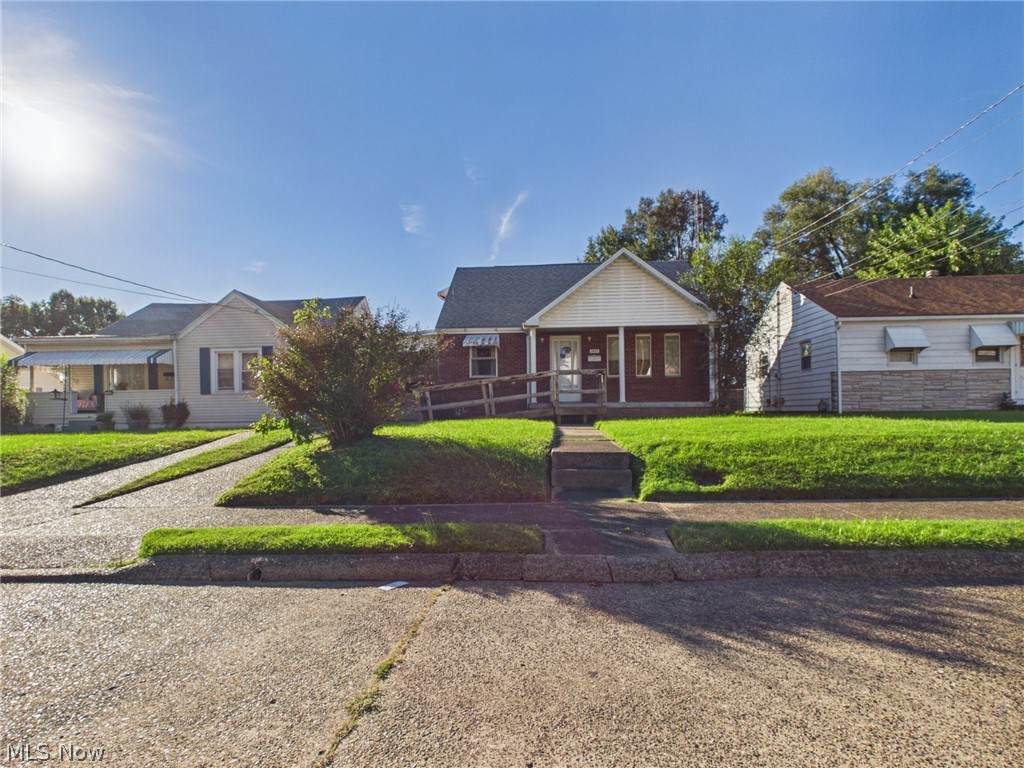 3007 10th Avenue - Photo 1