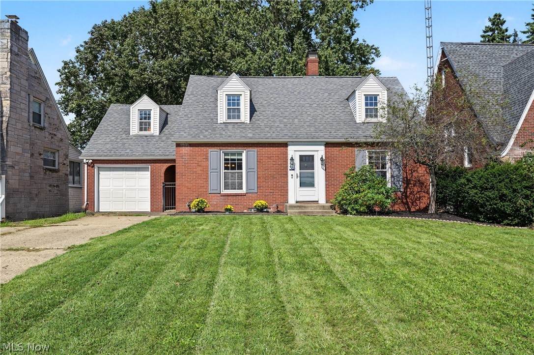 409 30th Street - Photo 1