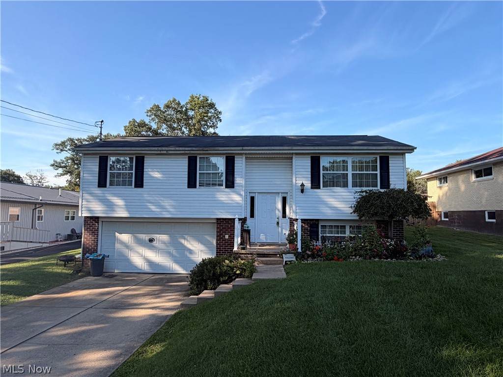 208 Beechwood Boulevard - Photo 1