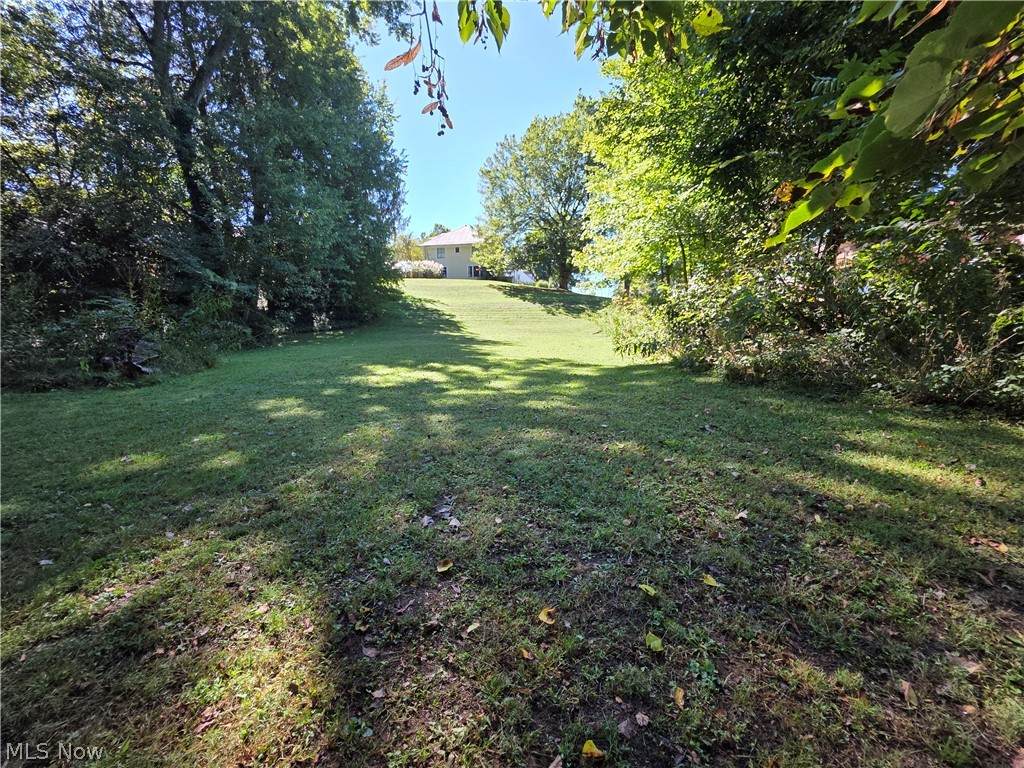 https://bt-photos.global.ssl.fastly.net/normls/orig_boomver_1_5248728-2.jpg