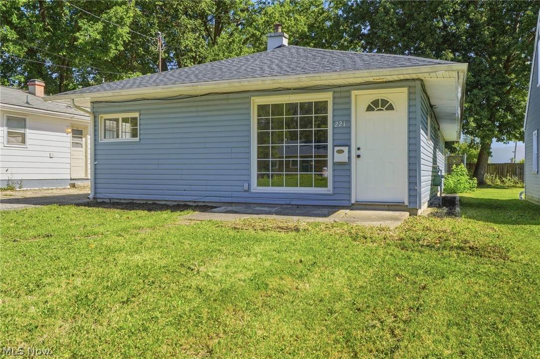 221 Carnegie - Photo 1