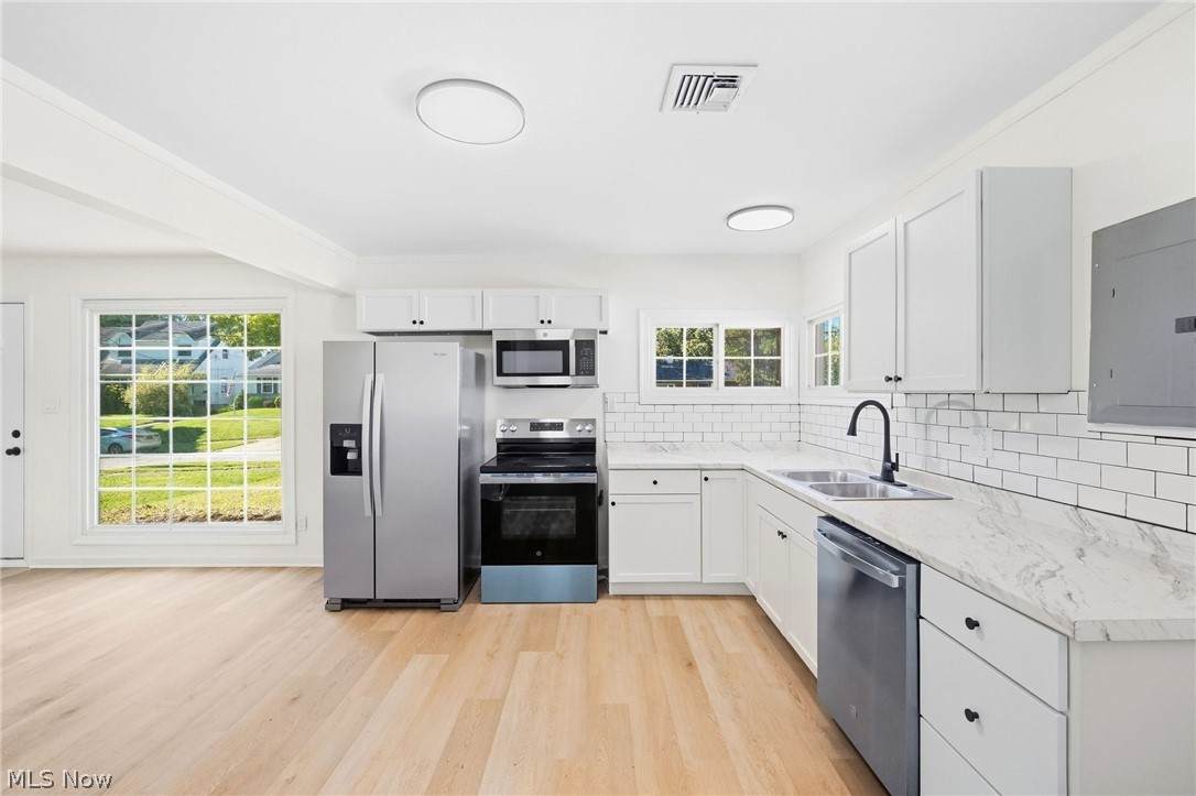 https://bt-photos.global.ssl.fastly.net/normls/orig_boomver_1_5248815-2.jpg