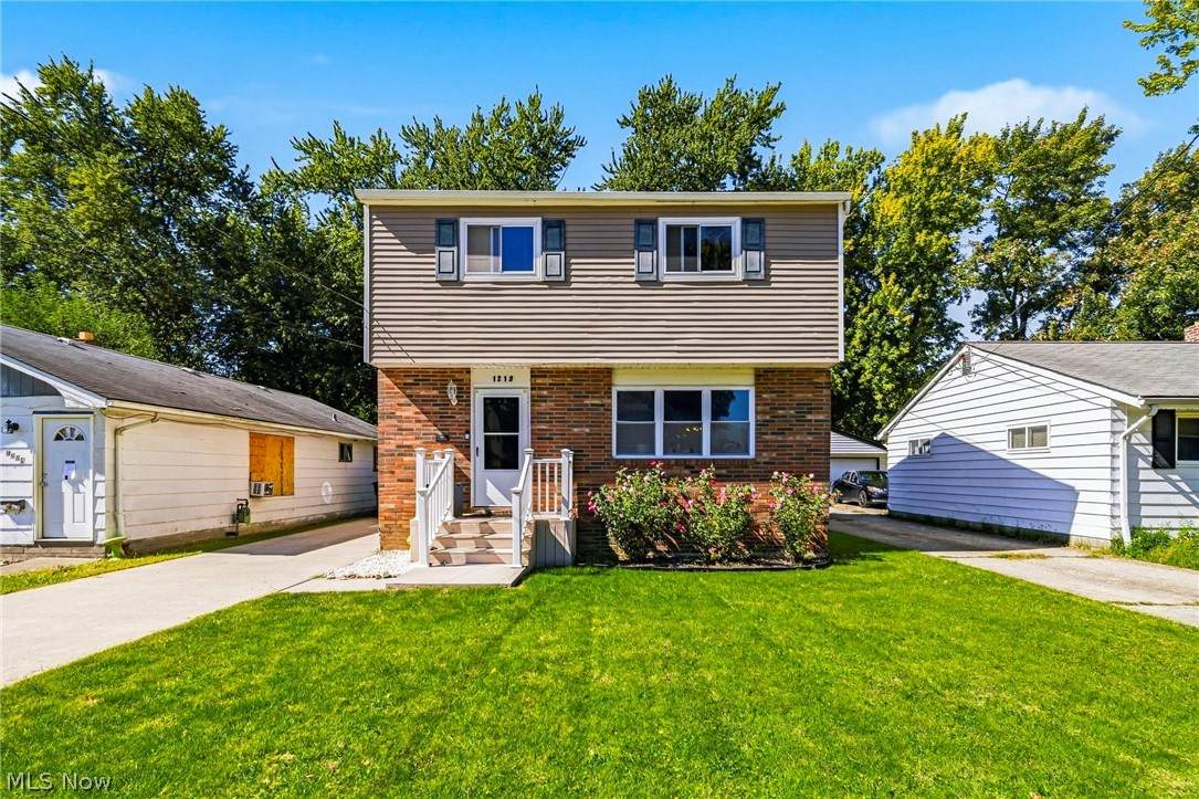 1218 E 346th Street - Photo 1