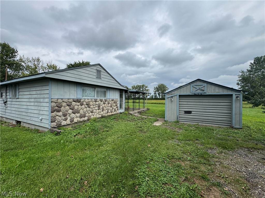 122 Norwood Avenue - Photo 1
