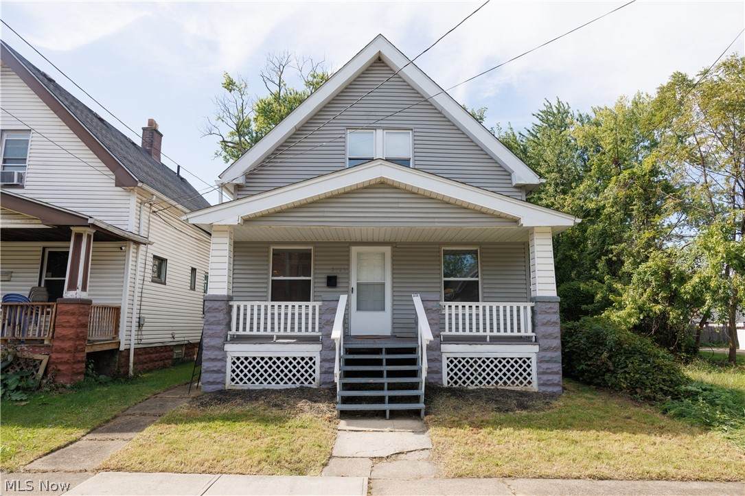 3152 68th Street - Photo 1