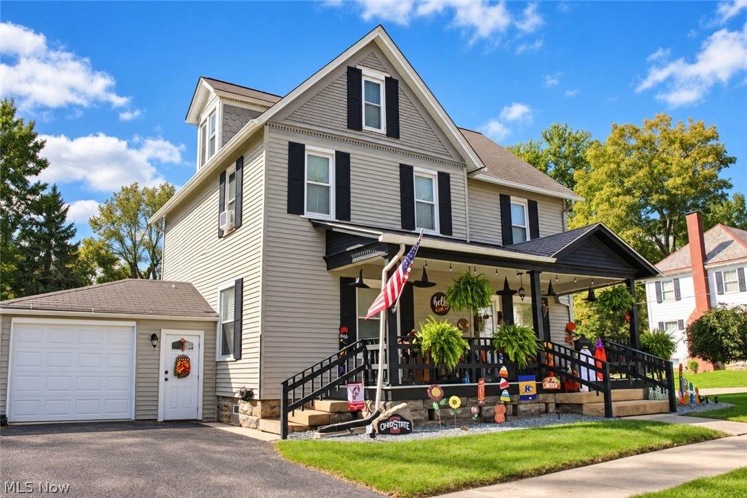 185 Highland Avenue - Photo 1