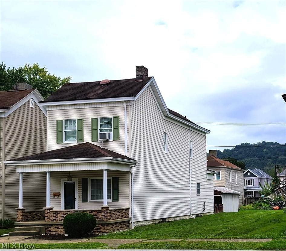 812 Zane Highway - Photo 1