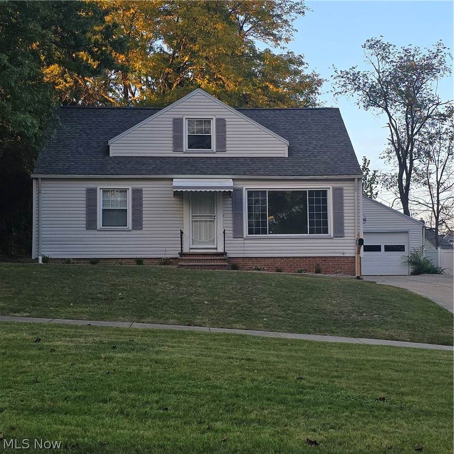 5785 Andover Boulevard - Photo 1