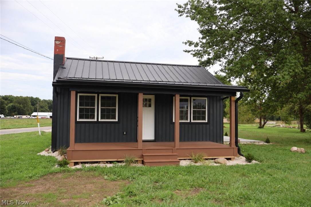 14981 Seville Road - Photo 1