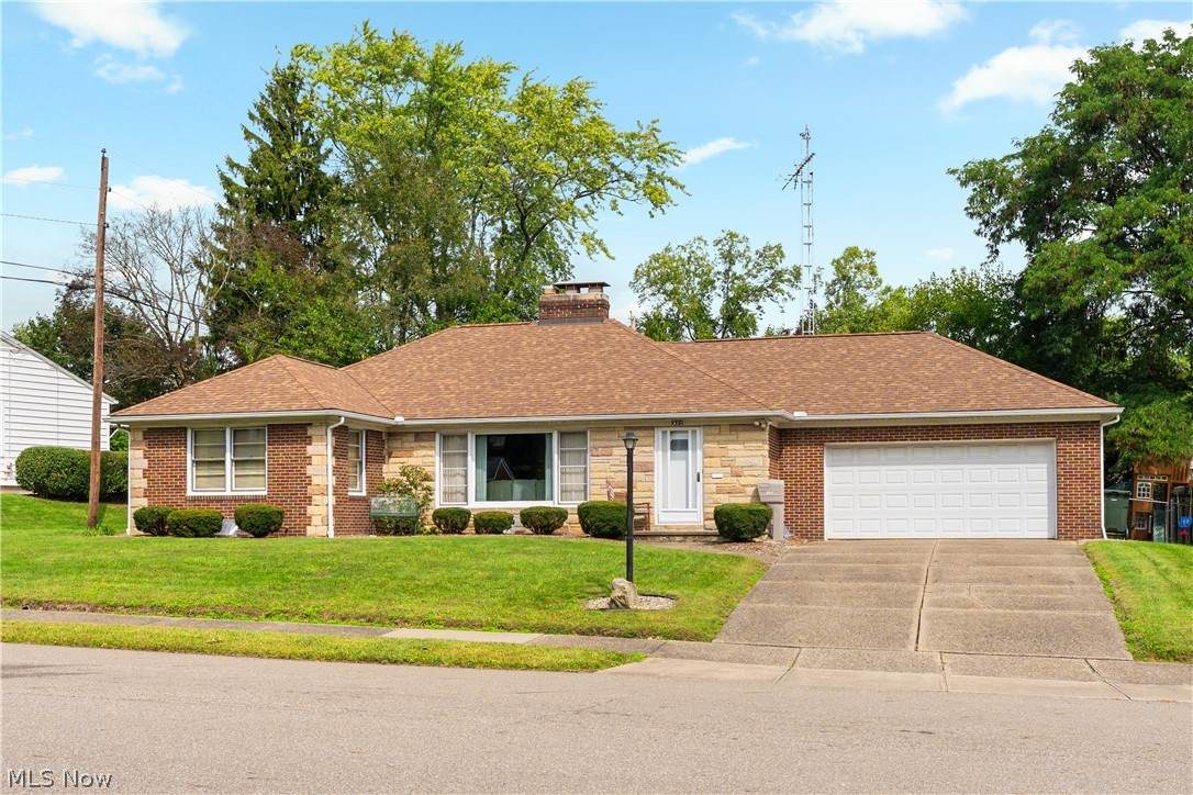 525 33rd Street - Photo 1