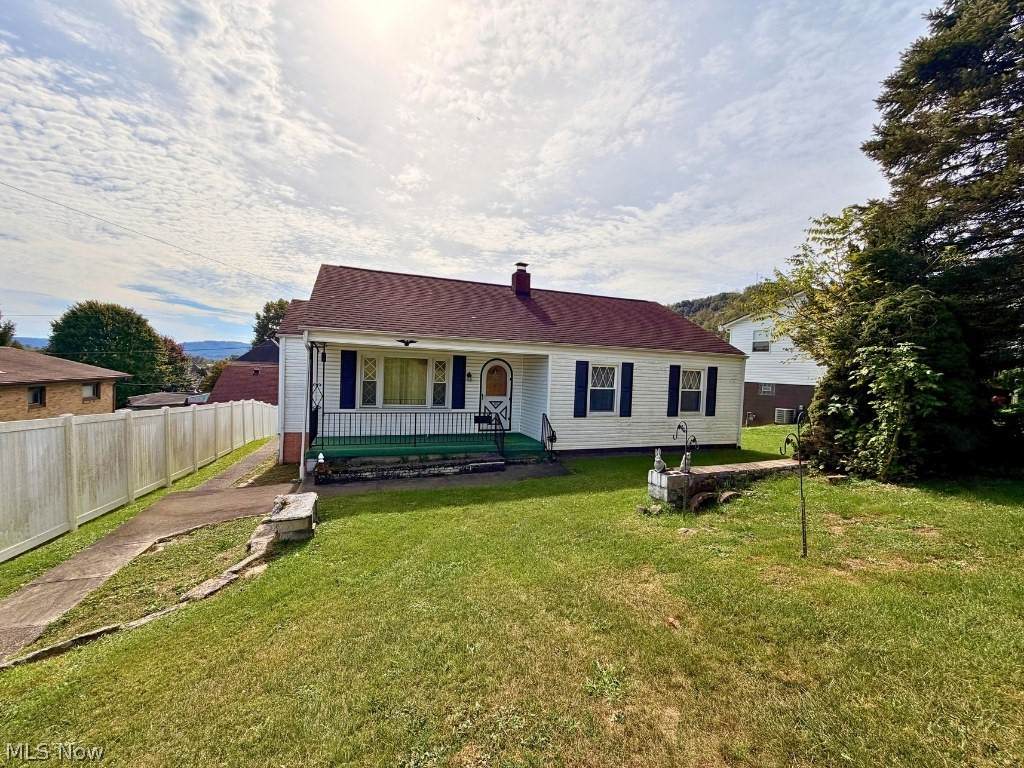 450 40th Street - Photo 1
