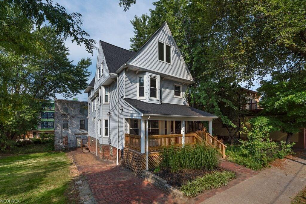 3014 Franklin Blvd - Photo 1