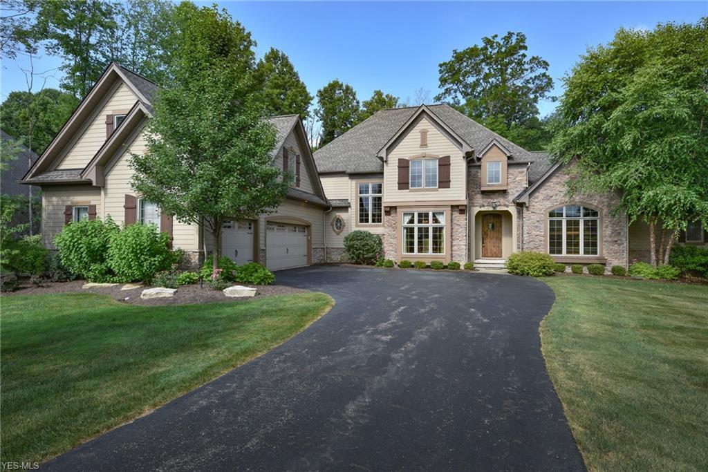 8165 Devon Court - Photo 1