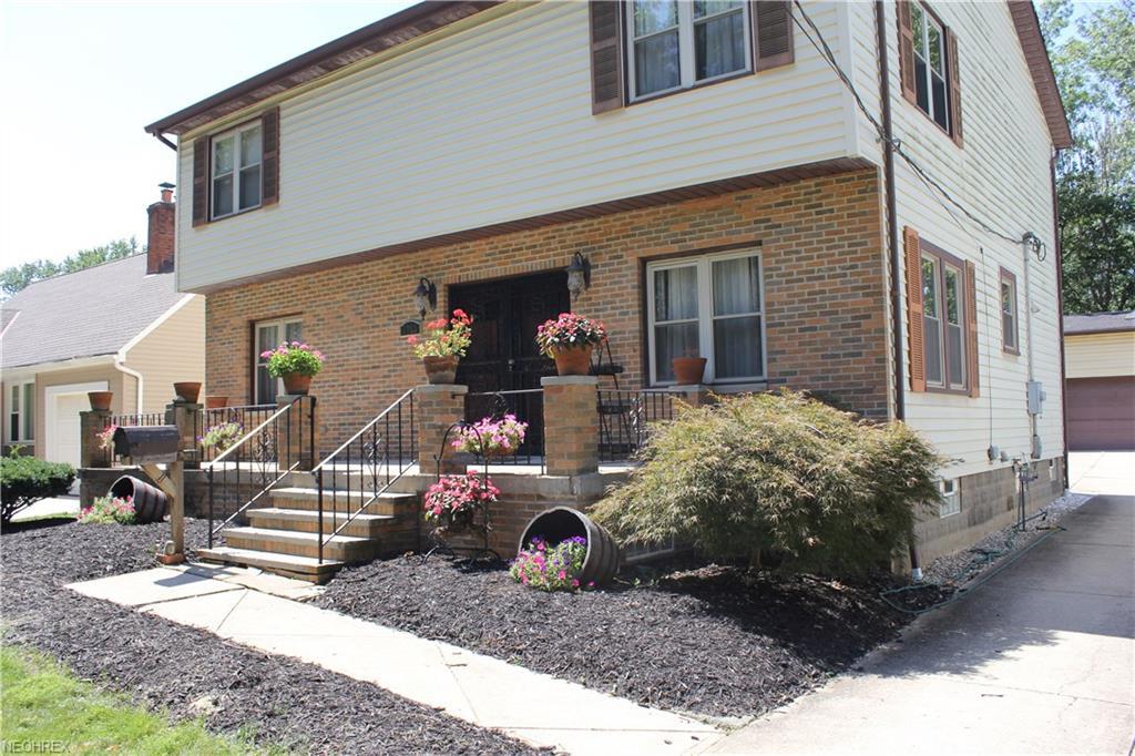 1700 Lyndhurst Rd - Photo 1