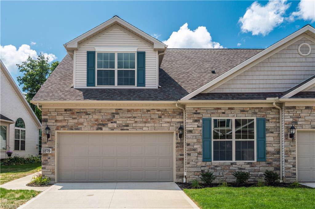 251 Mallory Court - Photo 1