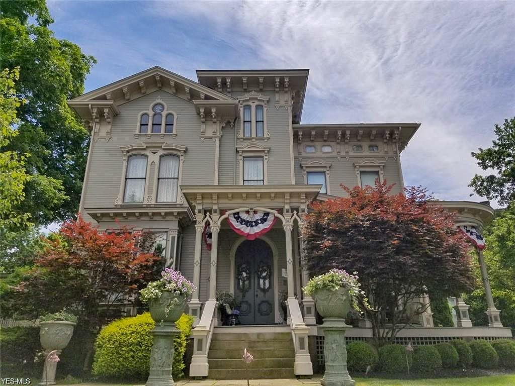 4 Riverside Drive - Photo 1