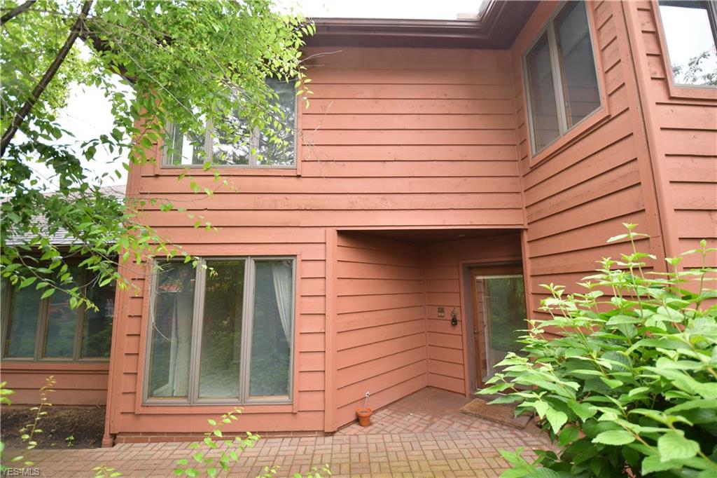 25872 Fairmount Boulevard - Photo 1