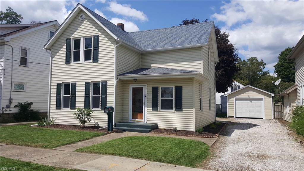 411 8th Street - Photo 1