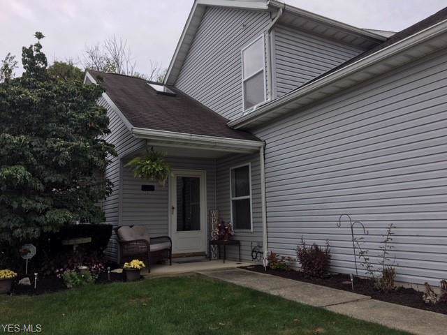601 Hilltop Terrace - Photo 1