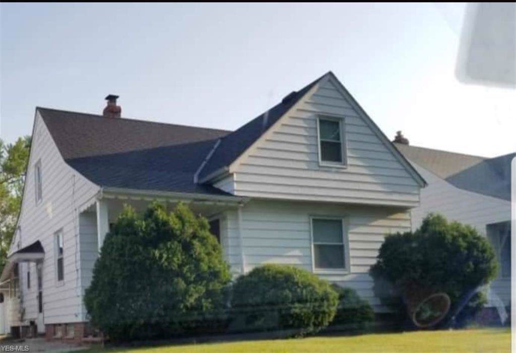 18401 Maple Heights Boulevard - Photo 1