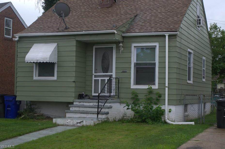 4472 167th Street - Photo 1