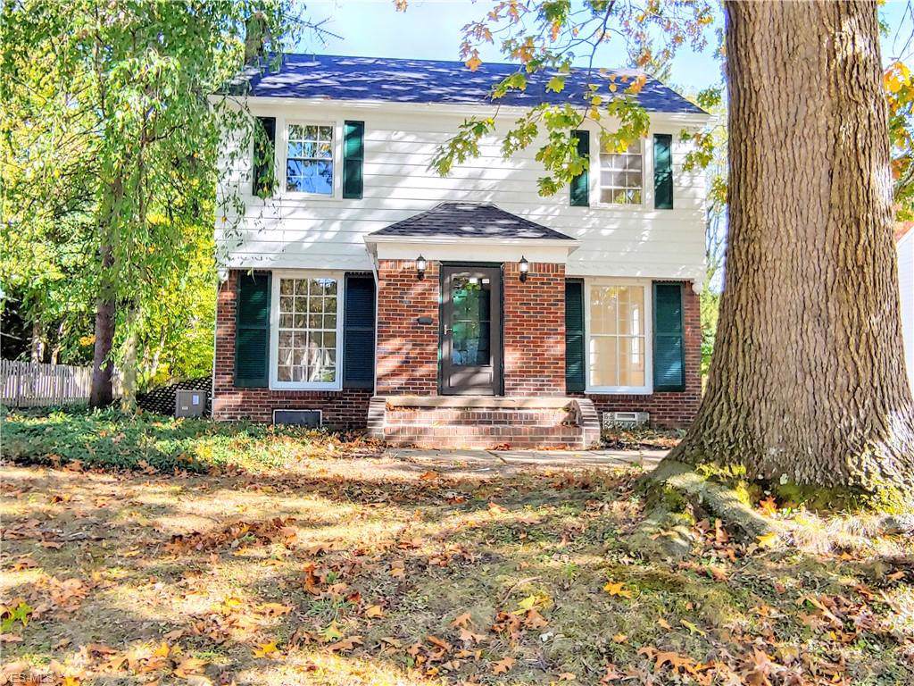 35 Harcourt Drive - Photo 1