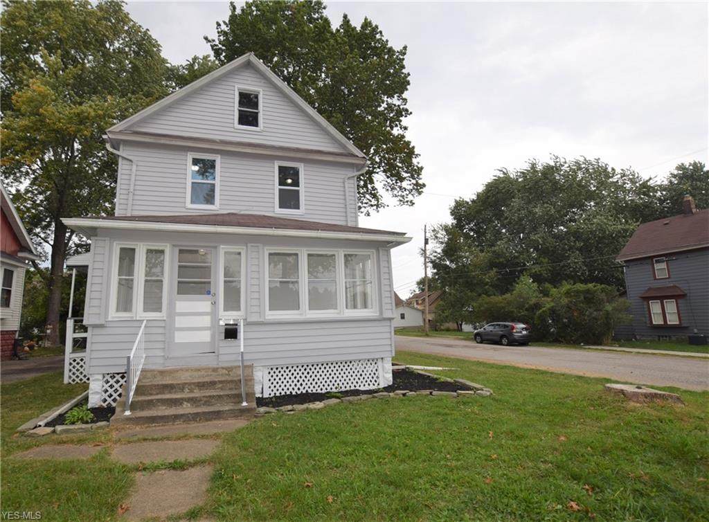135 Oakwood Street - Photo 1
