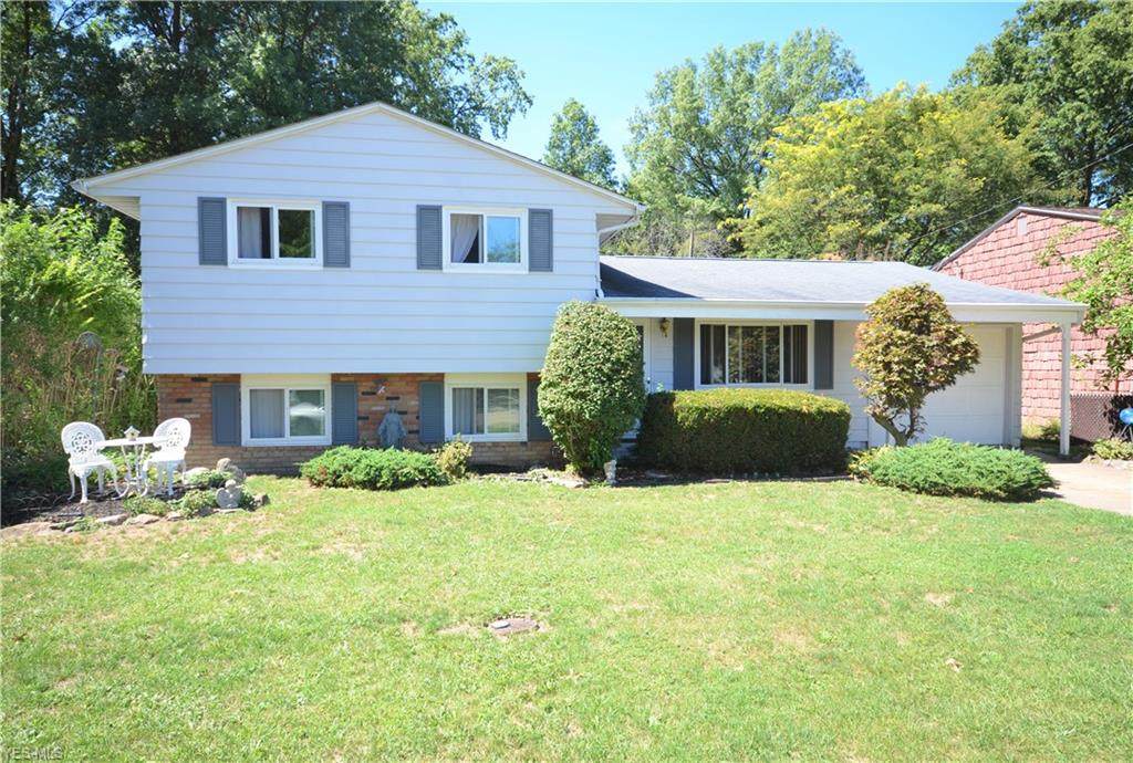 1180 Sweetbriar Drive - Photo 1