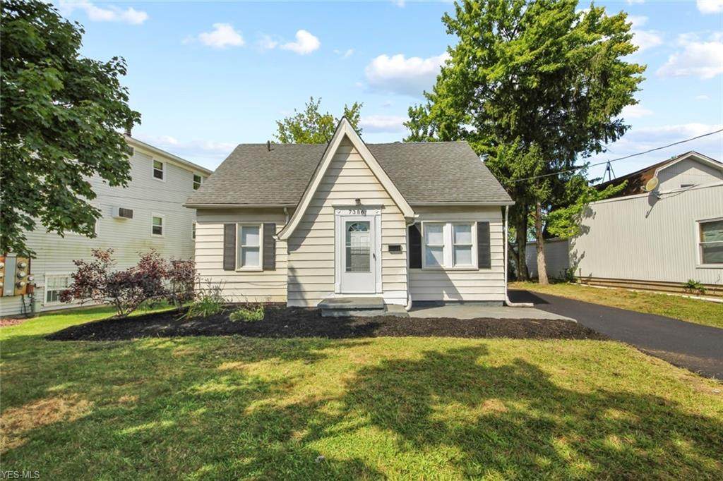 7386 Southern Boulevard - Photo 1