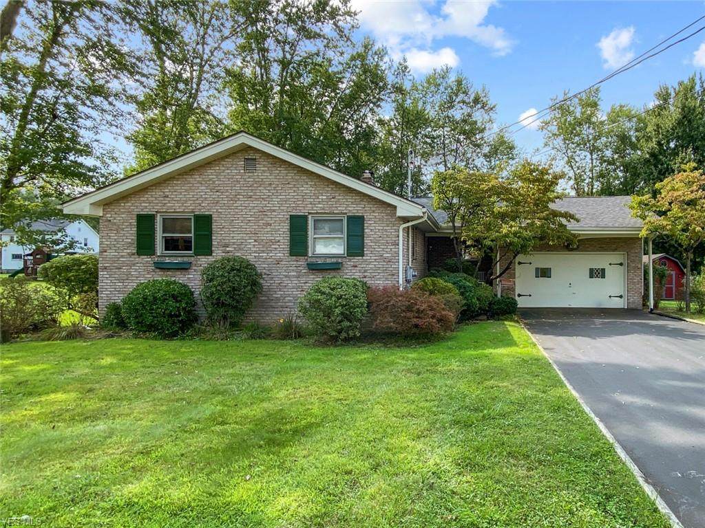 3236 Beechwood Drive - Photo 1