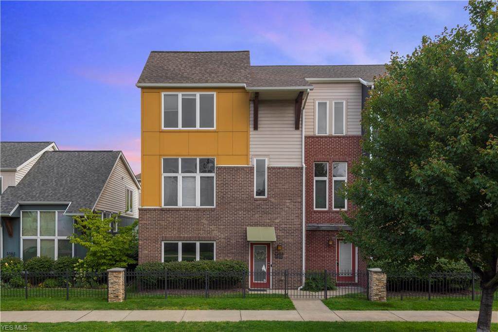 2268 City View Drive - Photo 1