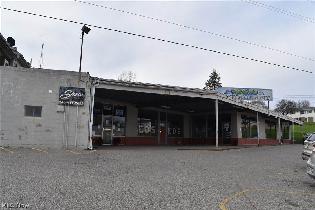 787 Main Street - Photo 1