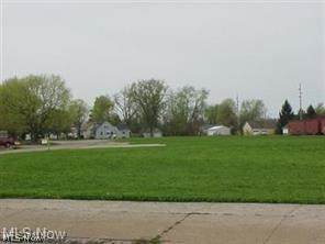 437 Cambridge Road - Photo 1