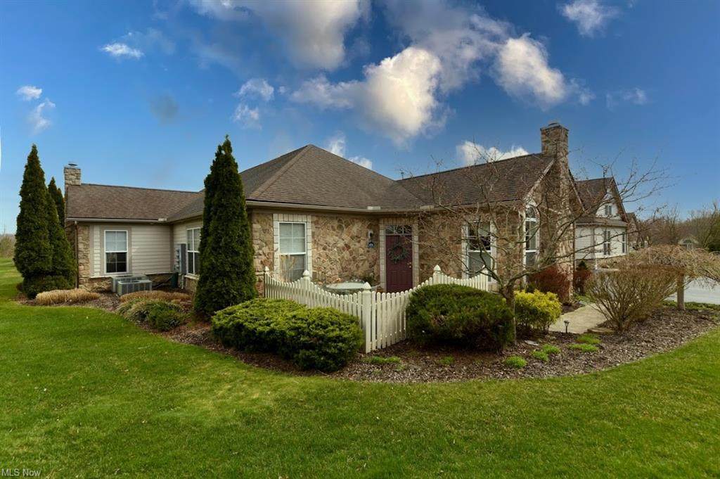 876 Tara Drive - Photo 1