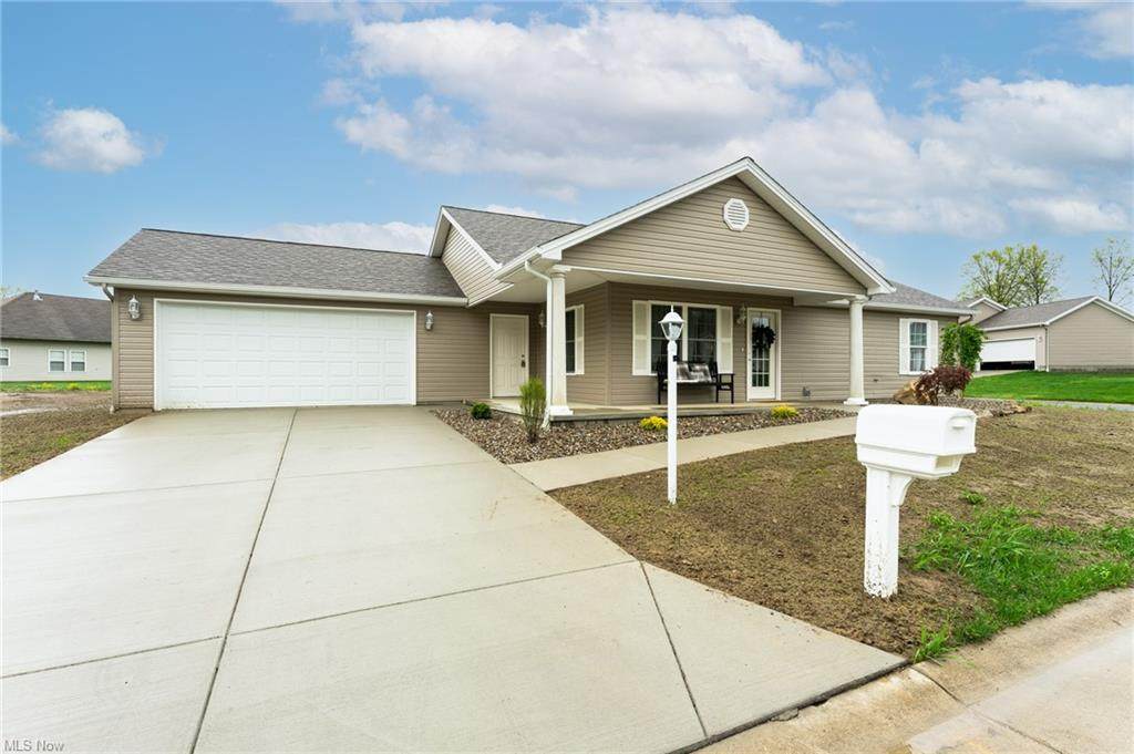 603 Raccoon Road - Photo 1