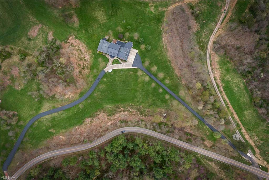 2585 Glendale Road, Marietta, OH 45750 (MLS 4271031) Select