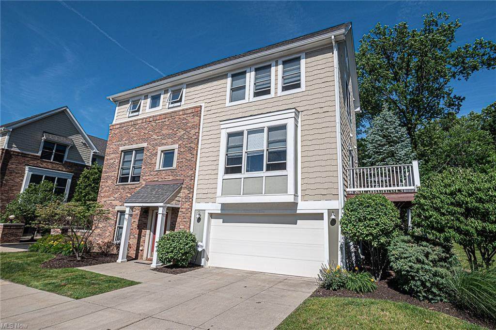 1497 Huntington Lane - Photo 1