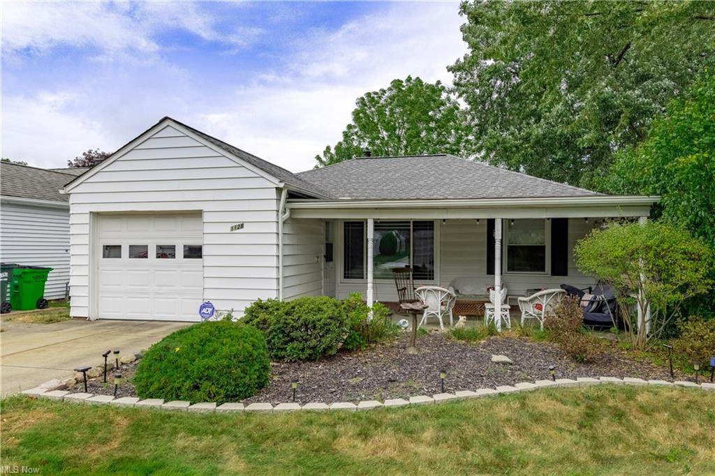 1128 Eastwood Avenue - Photo 1