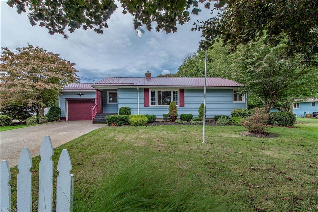 9 Sunset Drive - Photo 1