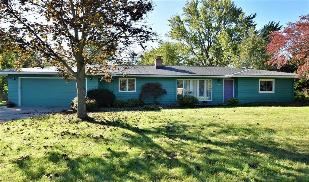6822 Hawthorne Drive - Photo 1