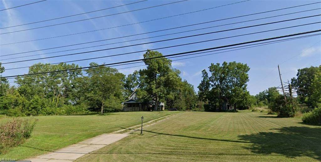 14090 Royalton Road - Photo 1