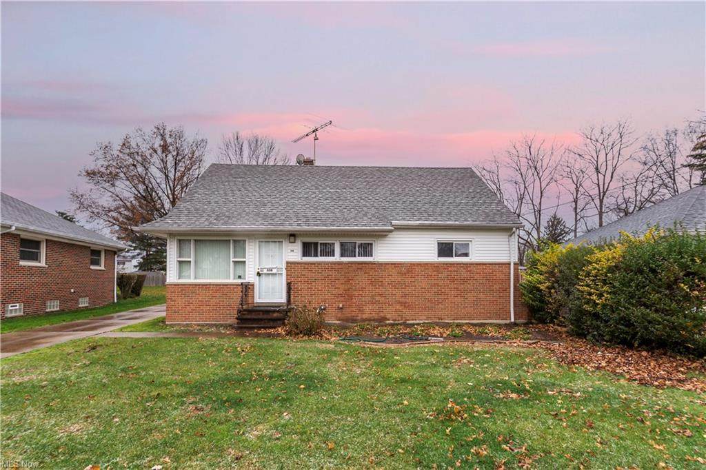 308 280th Street - Photo 1