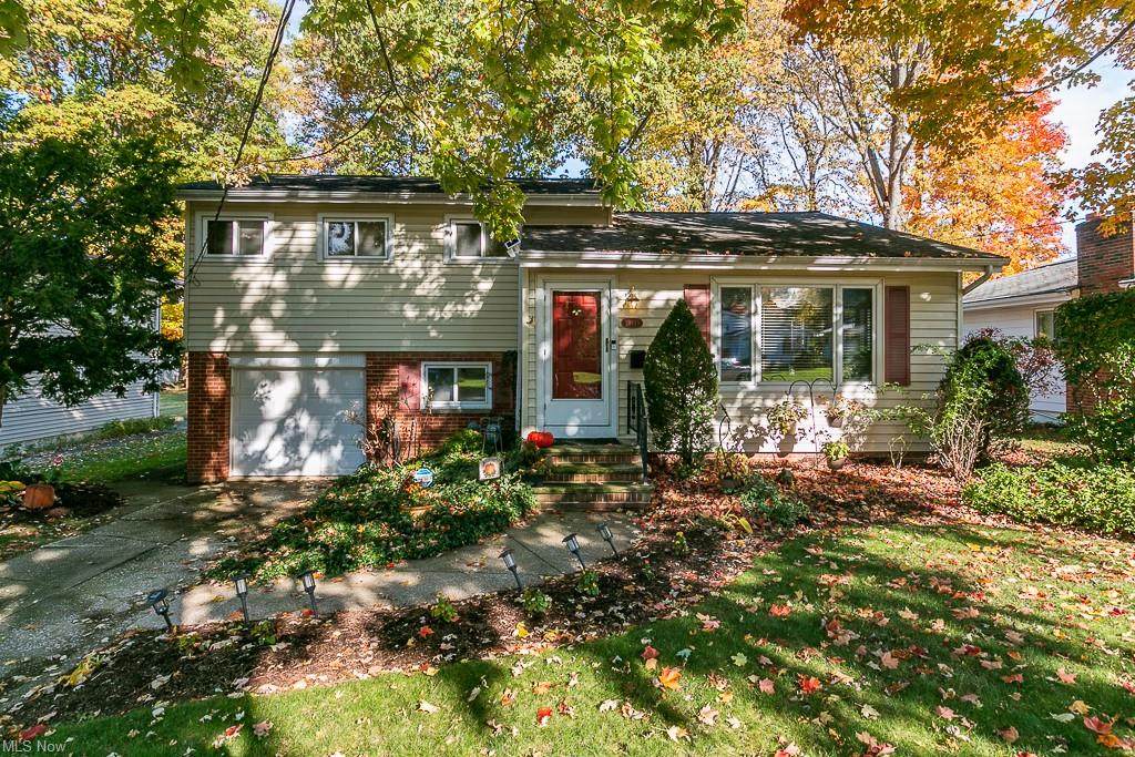 39135 Gardenside Drive - Photo 1